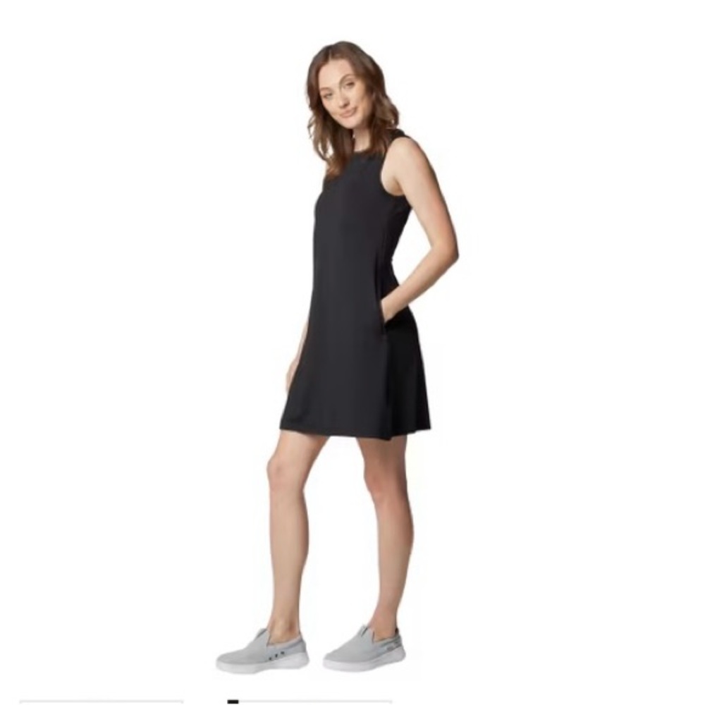 Columbia athletic dress